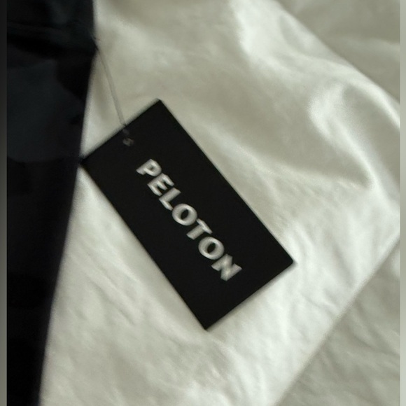 NWT Lululemon 🍋 Peloton Align Camo Leggings-Sz 6 - Picture 4 of 7